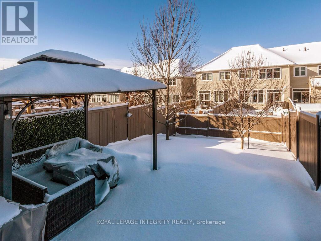 634 Cartographe Street