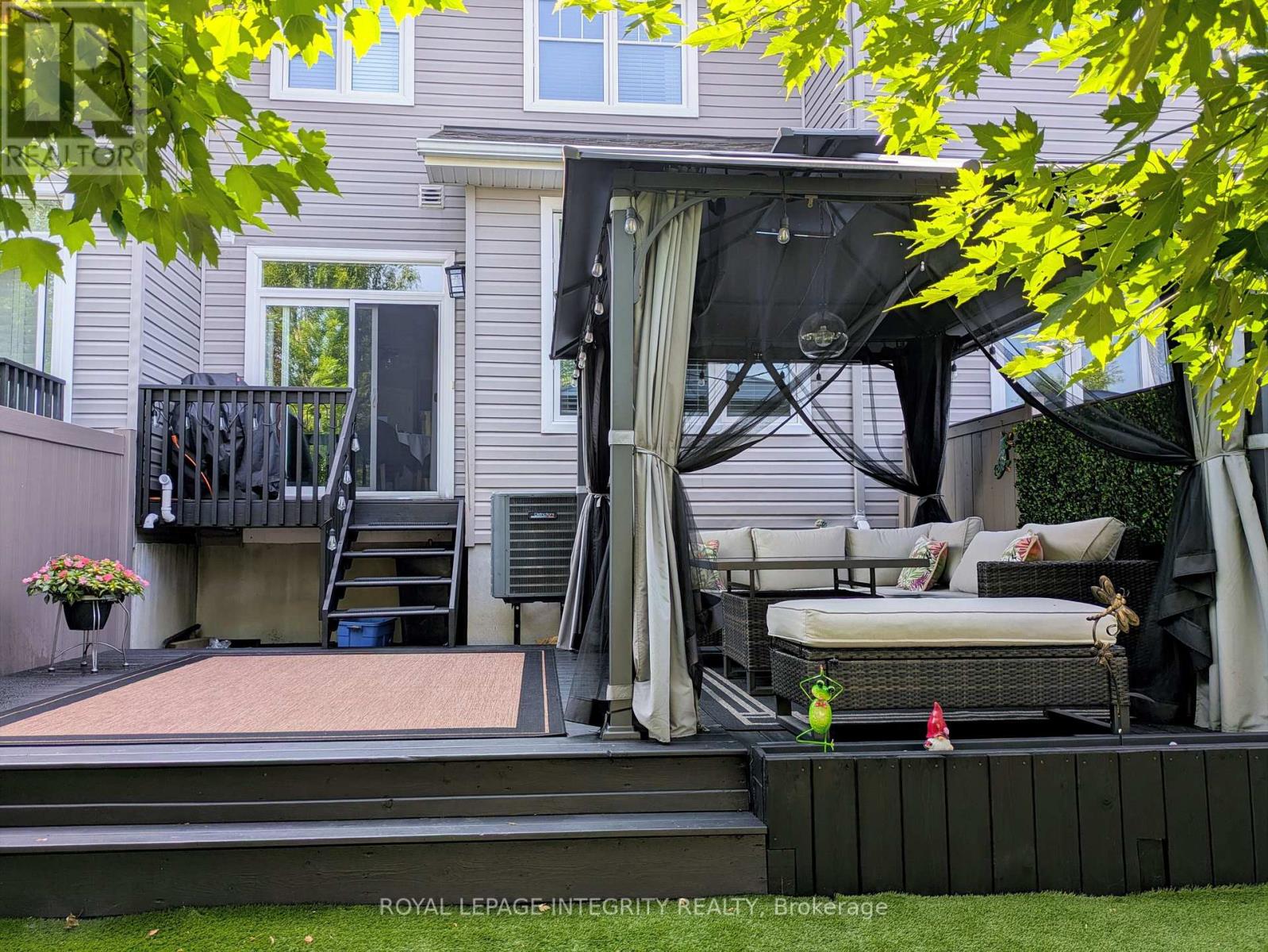 634 Cartographe Street