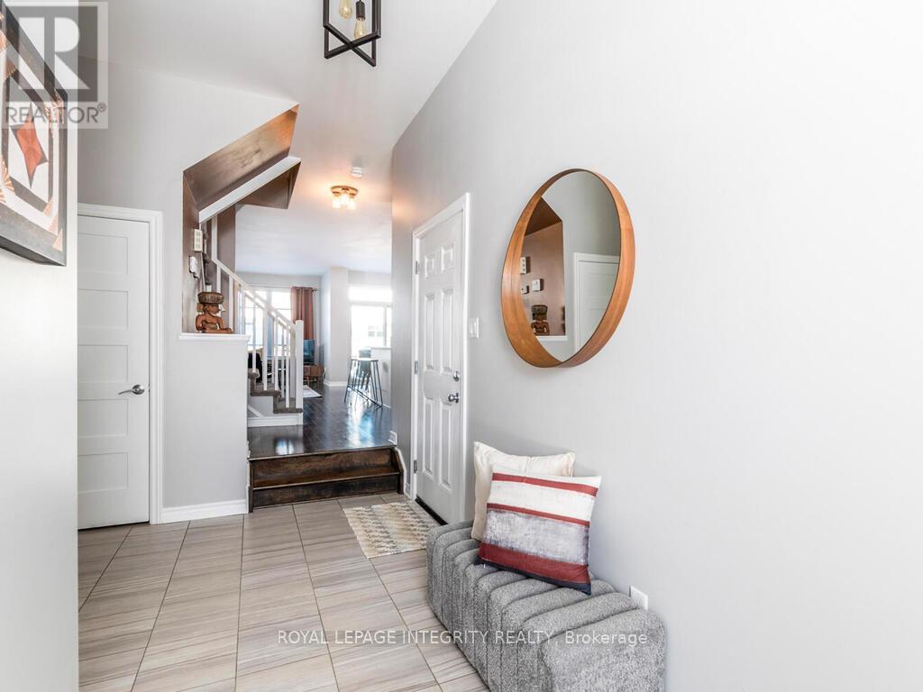 634 Cartographe Street