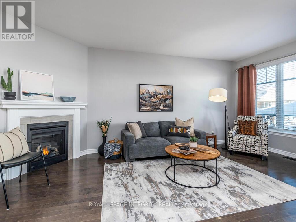 634 Cartographe Street