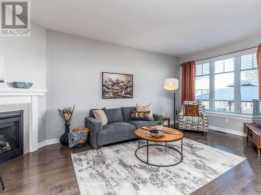 634 Cartographe Street