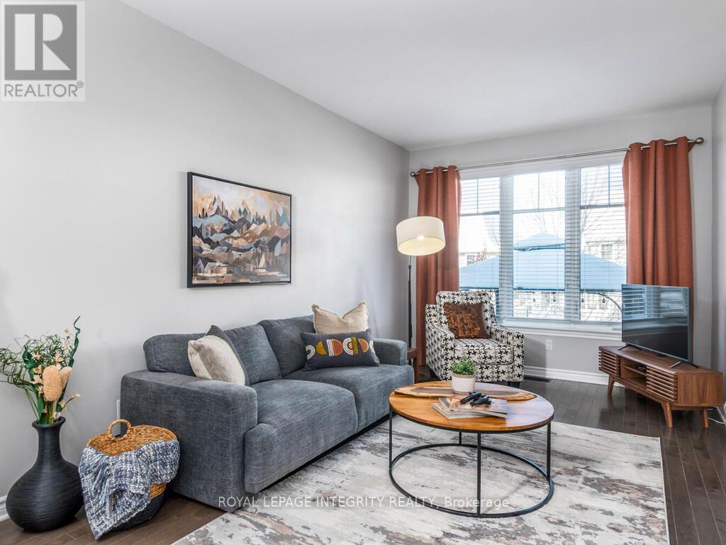 634 Cartographe Street