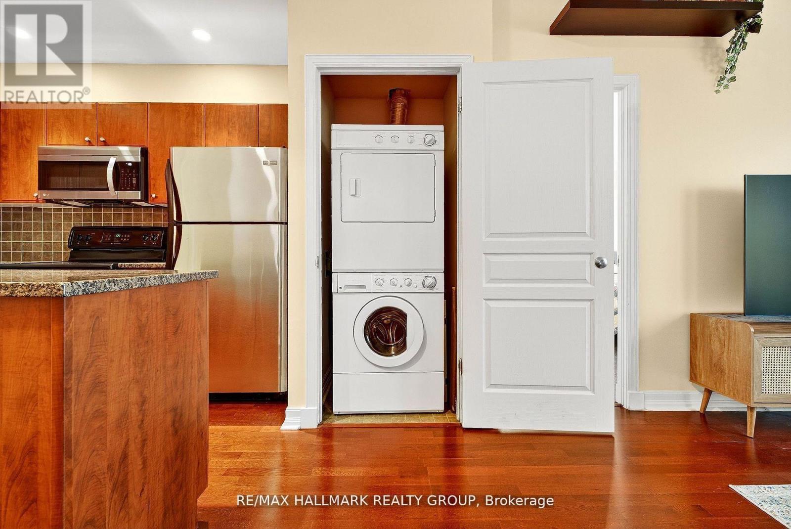 1206 - 200 Besserer Street