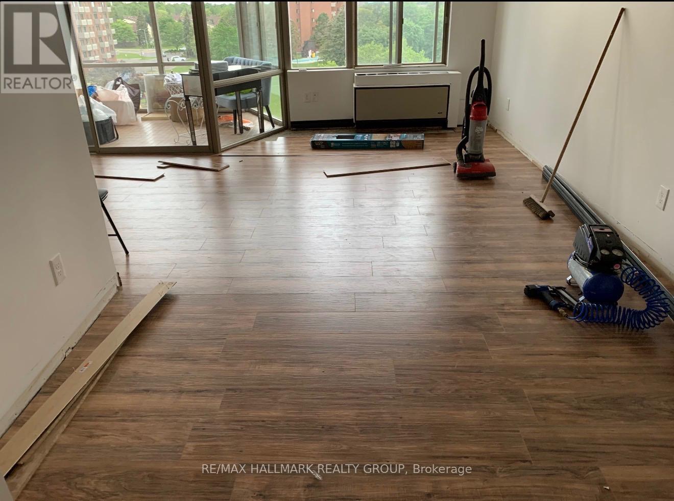 508 - 2759 Carousel Crescent