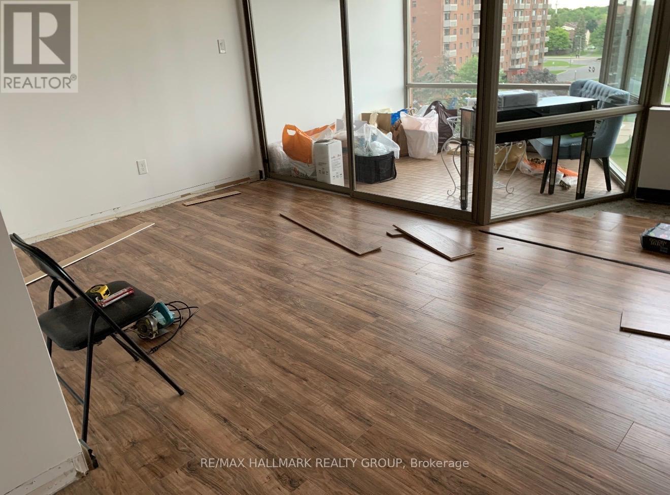 508 - 2759 Carousel Crescent