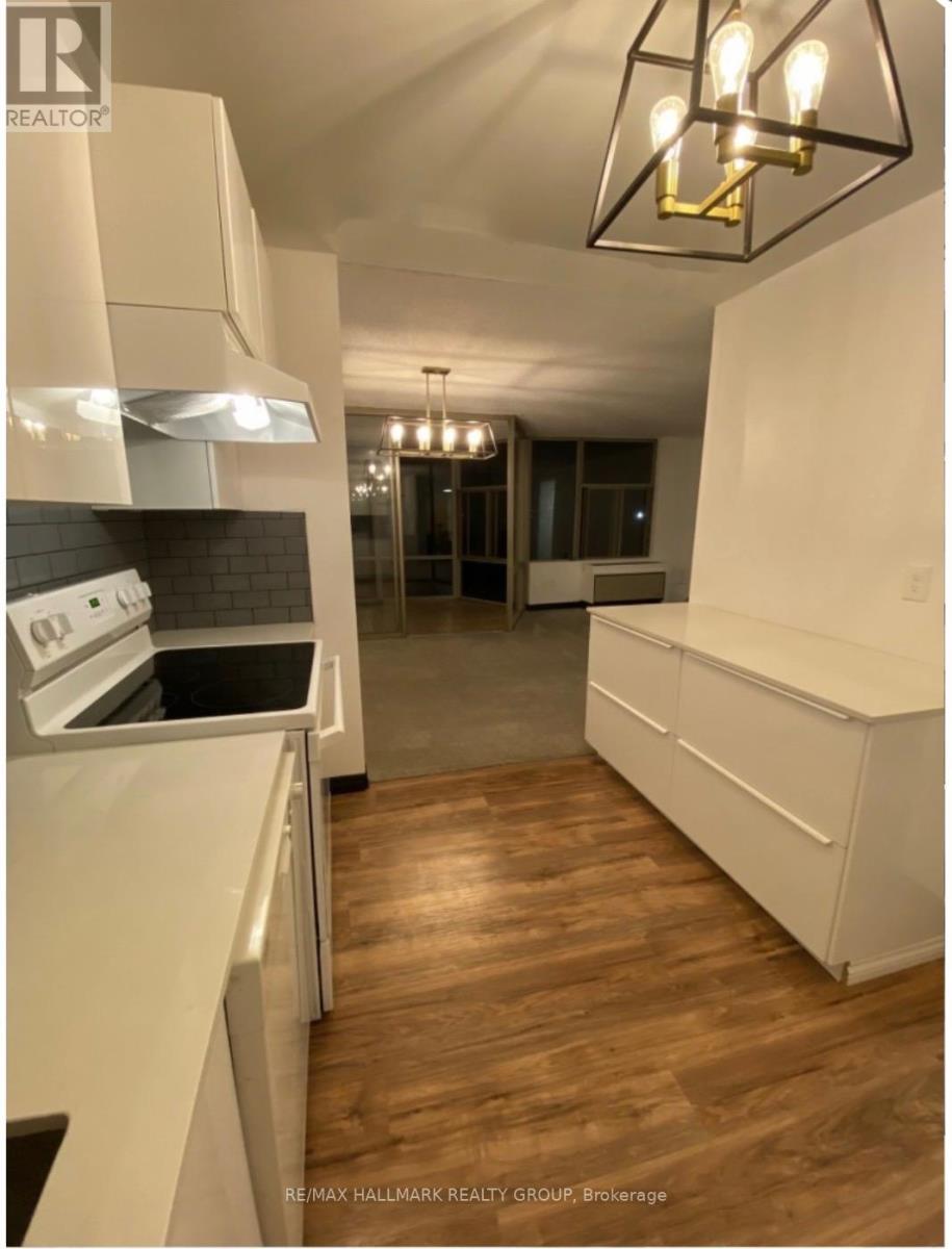 508 - 2759 Carousel Crescent