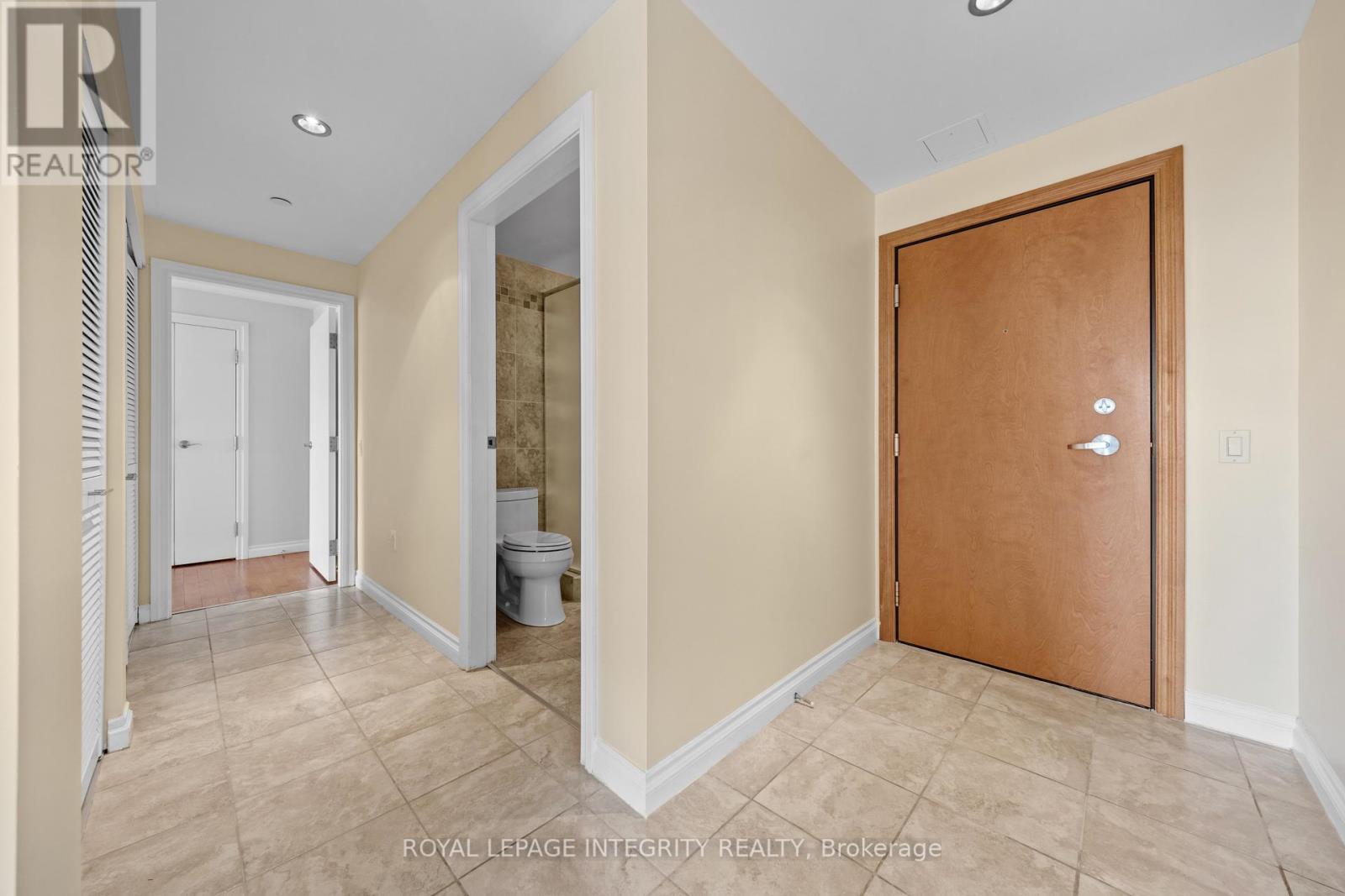 1207 - 90 George Street