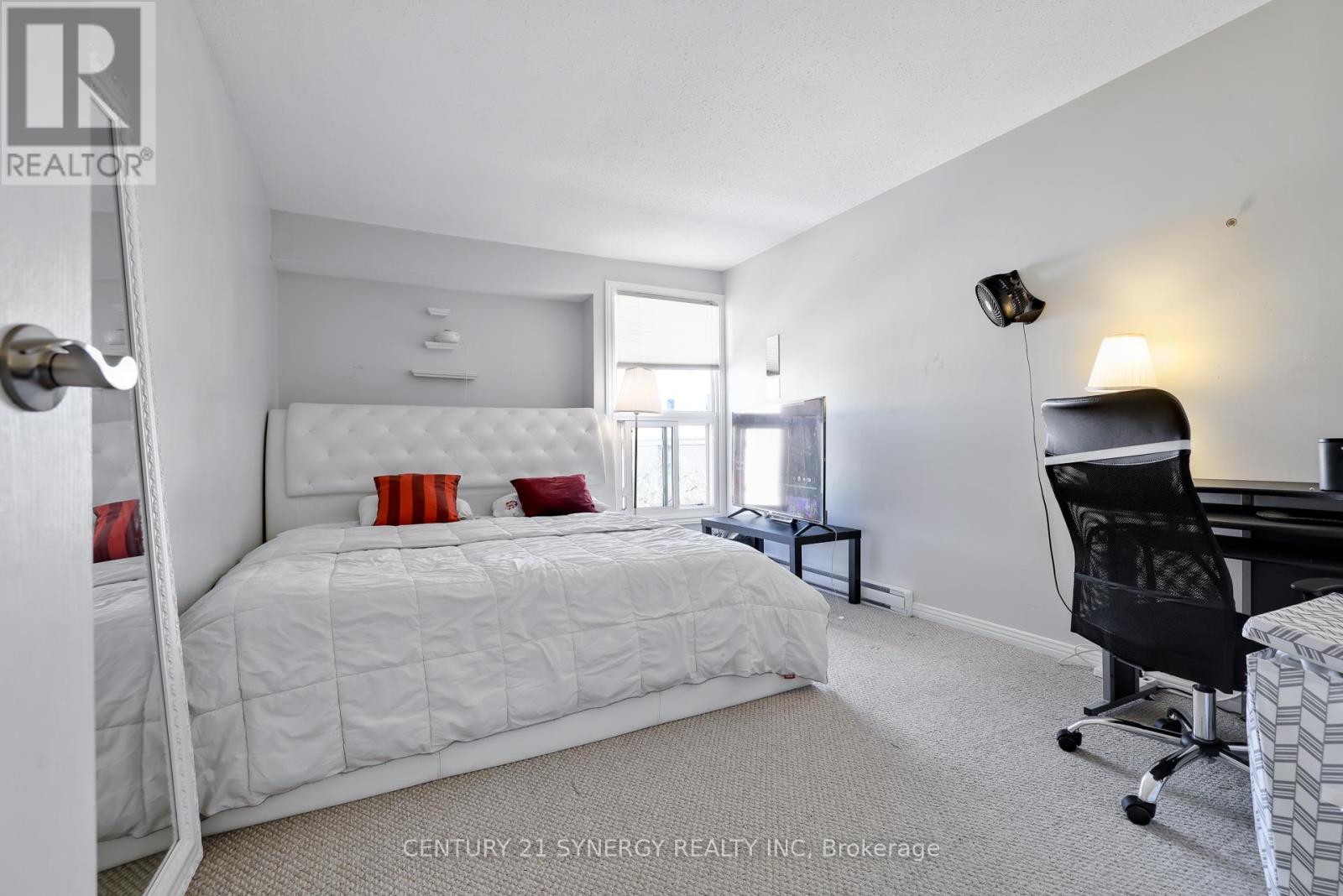 17 - 3415 Uplands Drive