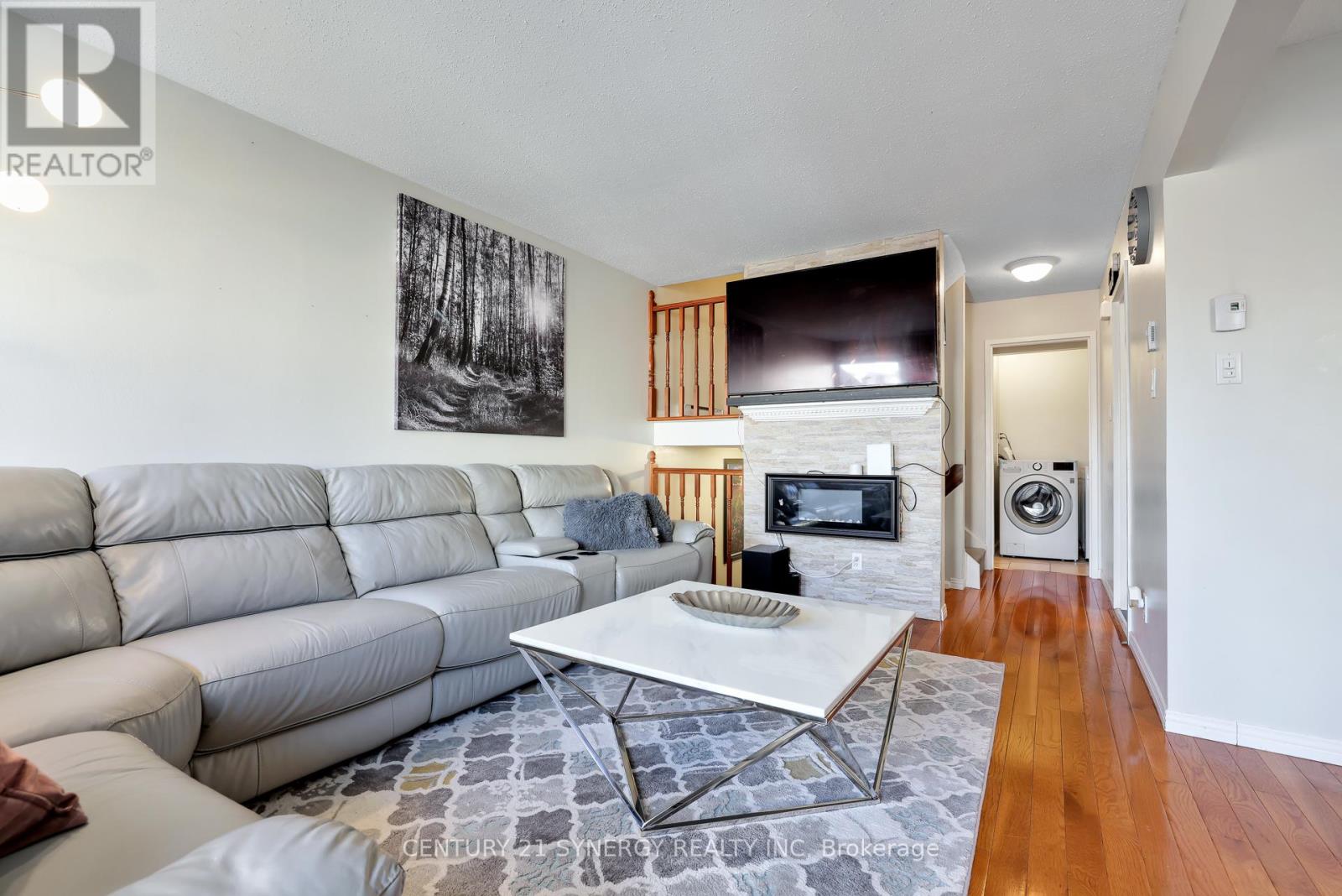 17 - 3415 Uplands Drive