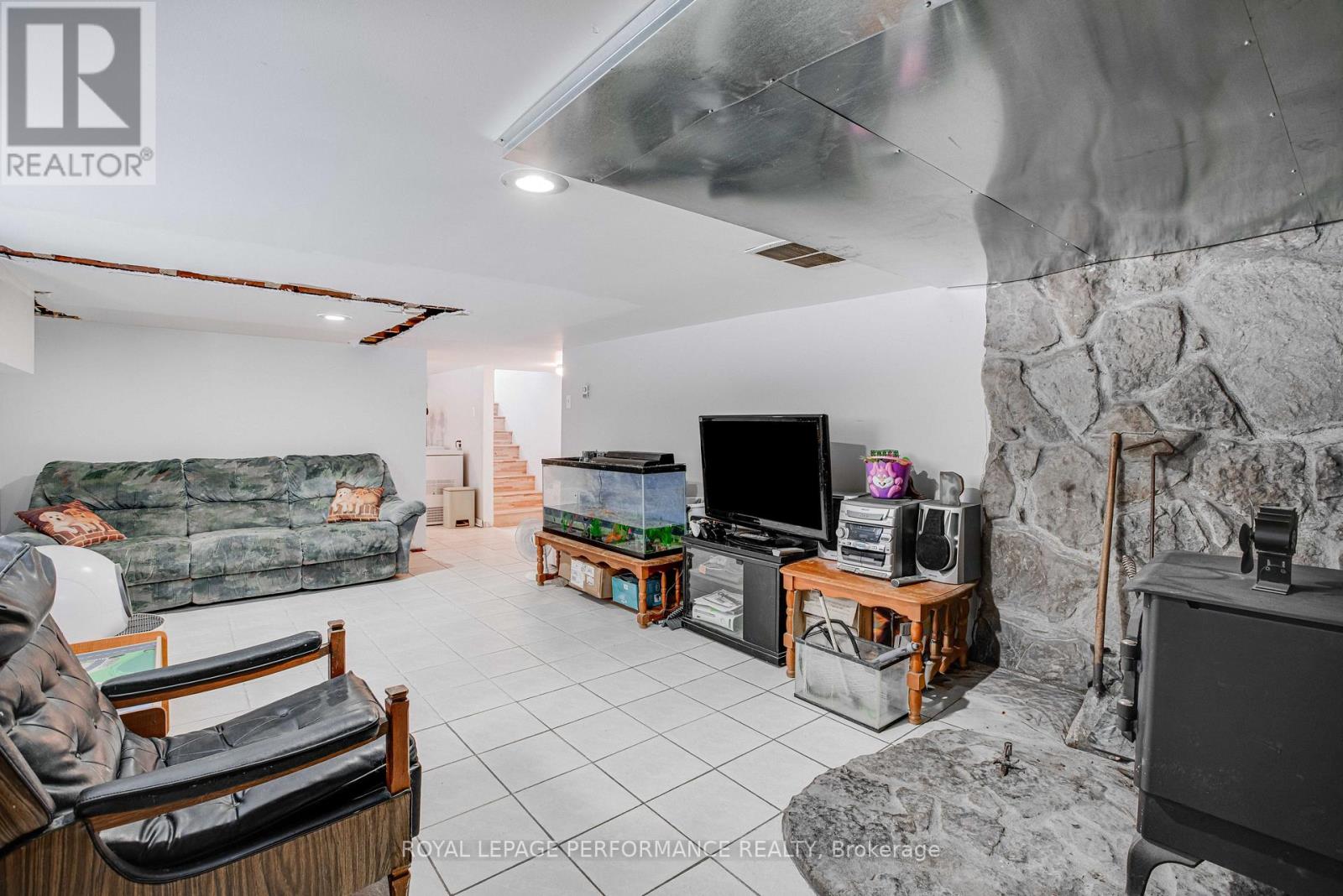 2375 County Rd 17 Road