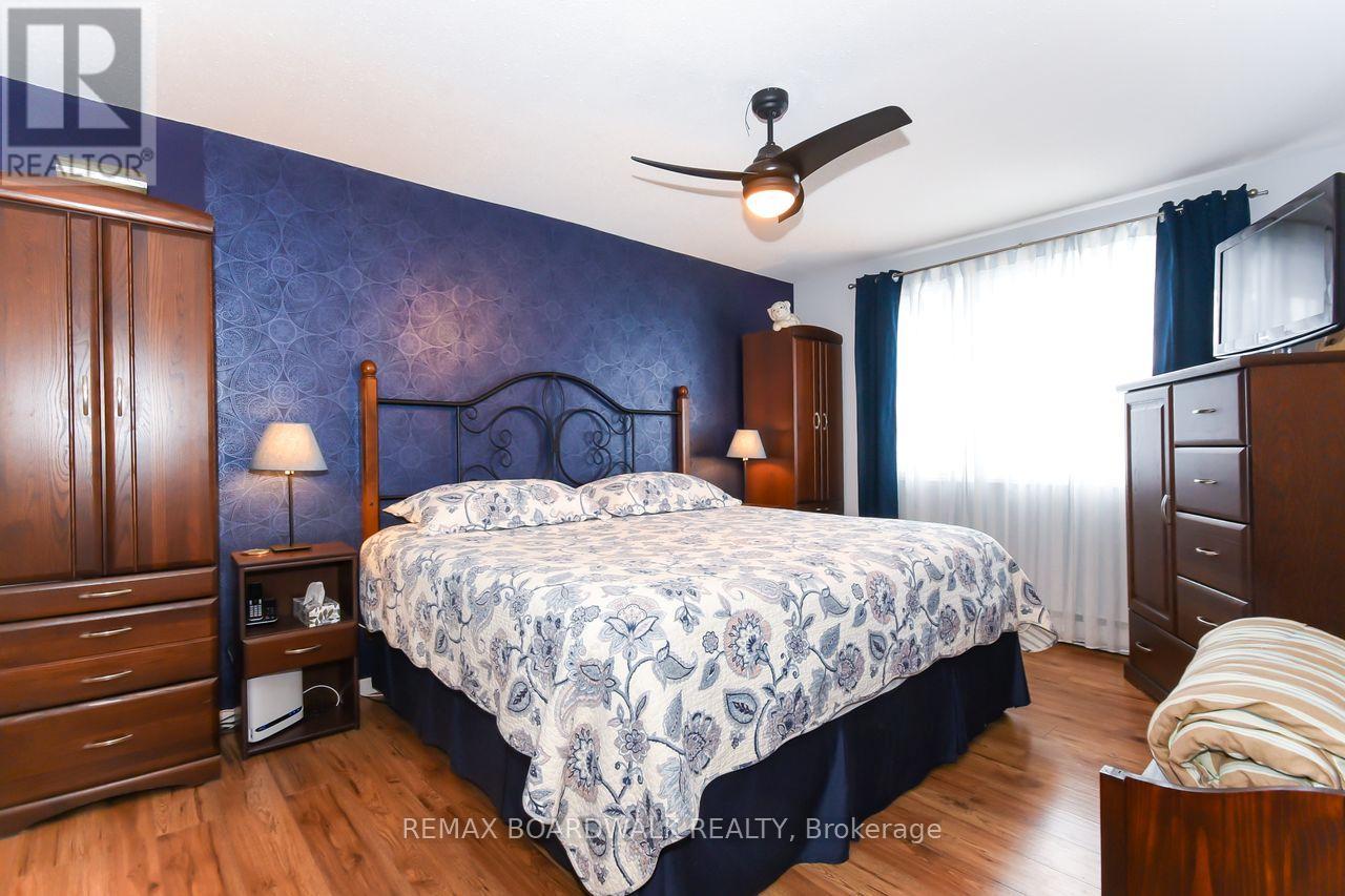 418 - 260 Brittany Drive