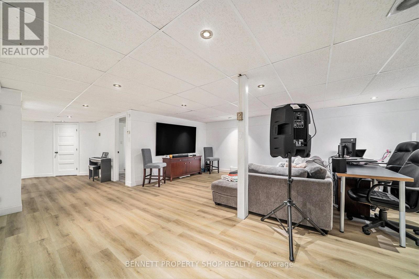 15 Maisonneuve Street