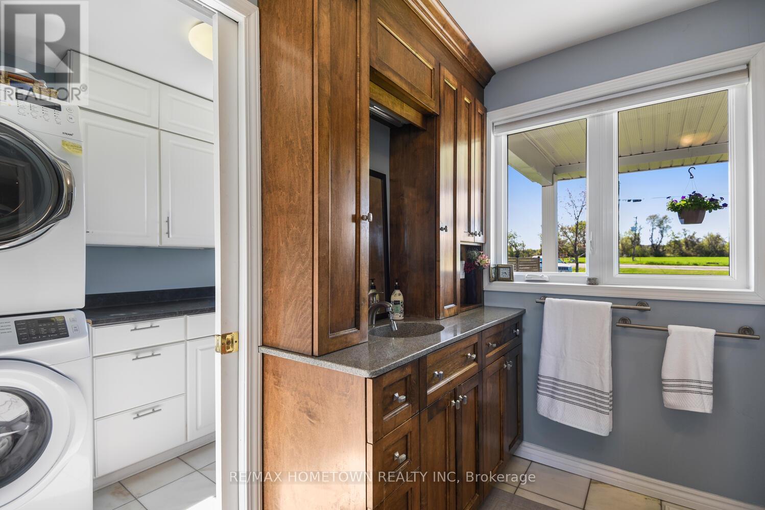 1435 County Road 2 Road