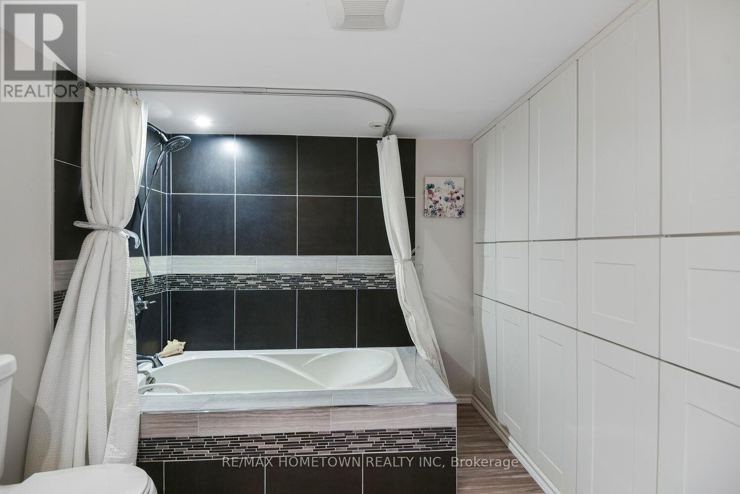 1435 County Road 2 Road