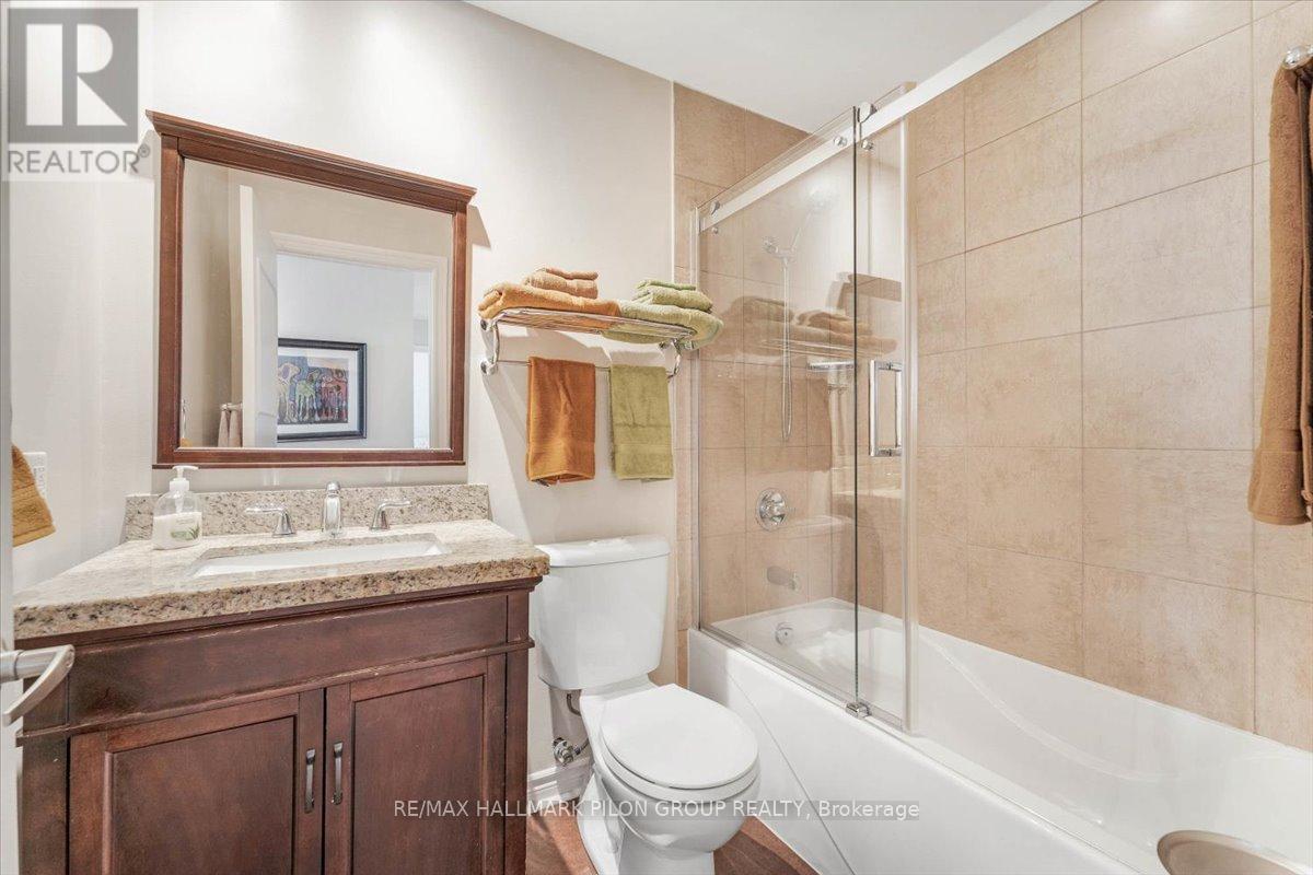 905 - 250 Lett Street