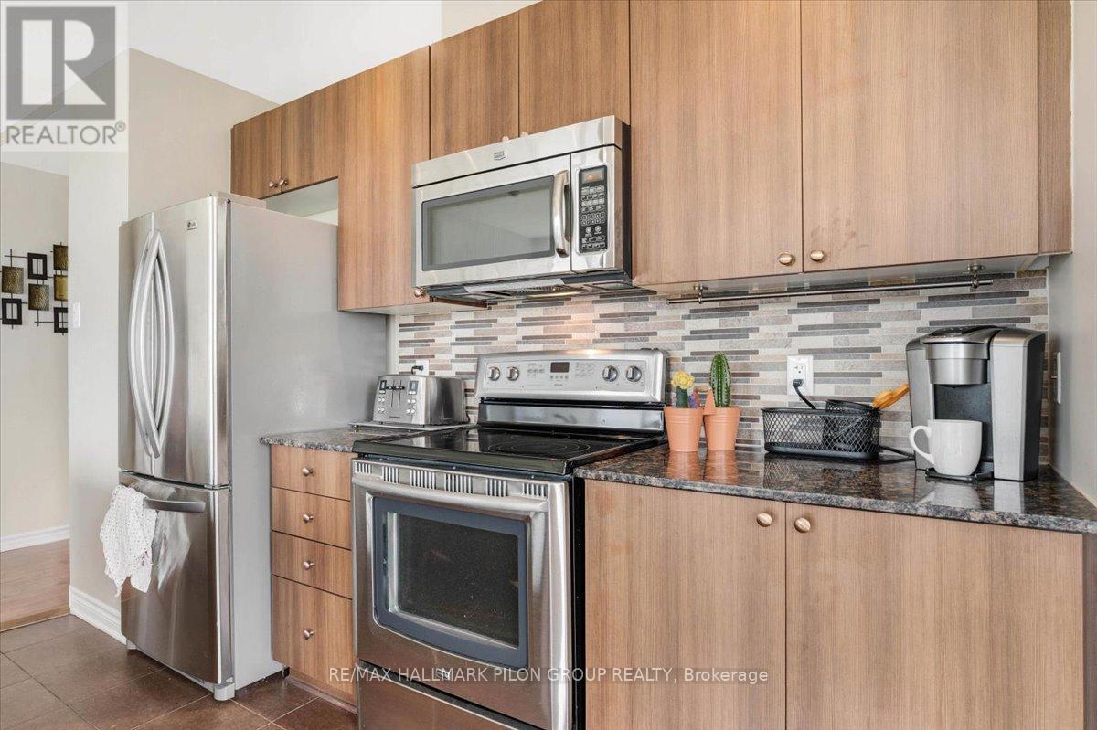 905 - 250 Lett Street