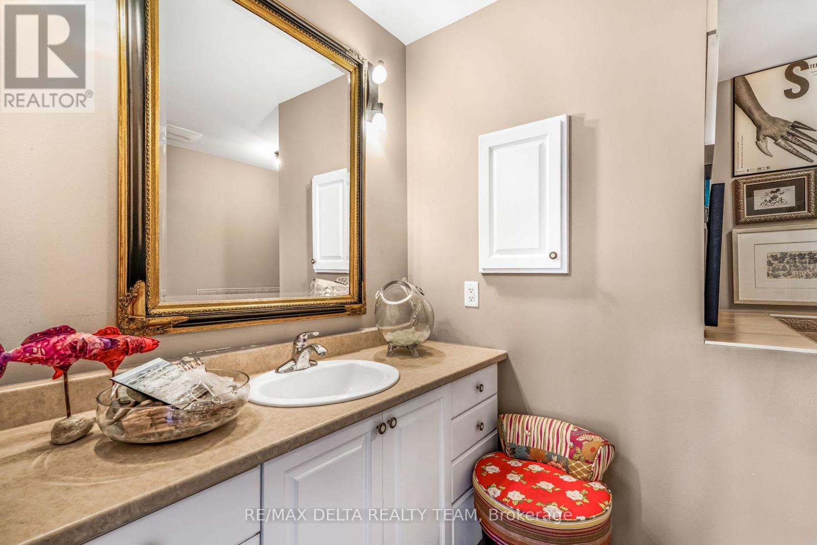 116 Gladeview Private