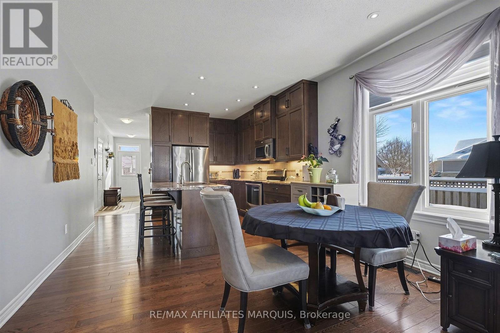 171 Royal Landing Gate