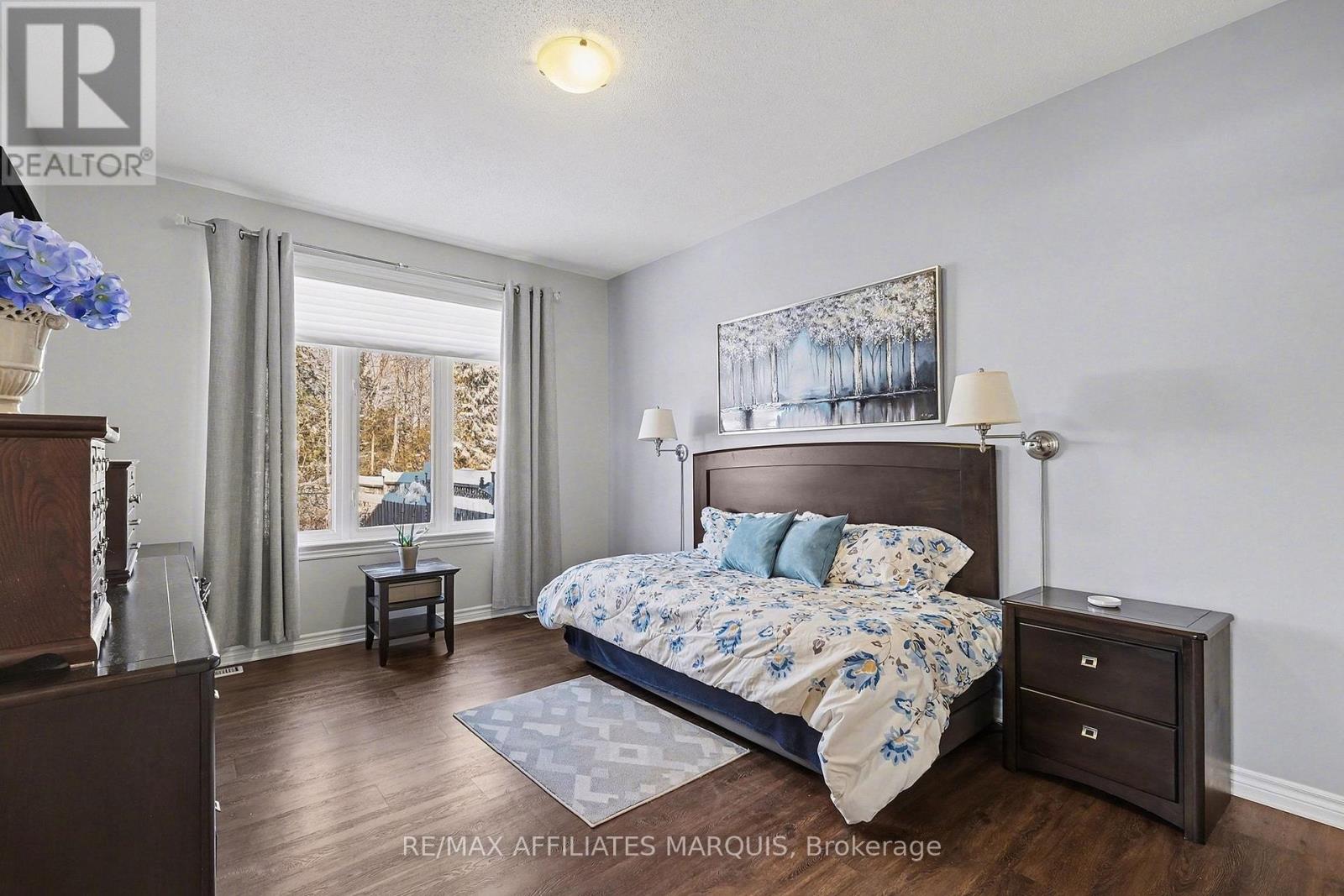 171 Royal Landing Gate