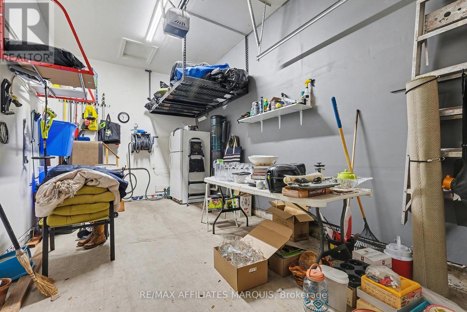 171 Royal Landing Gate