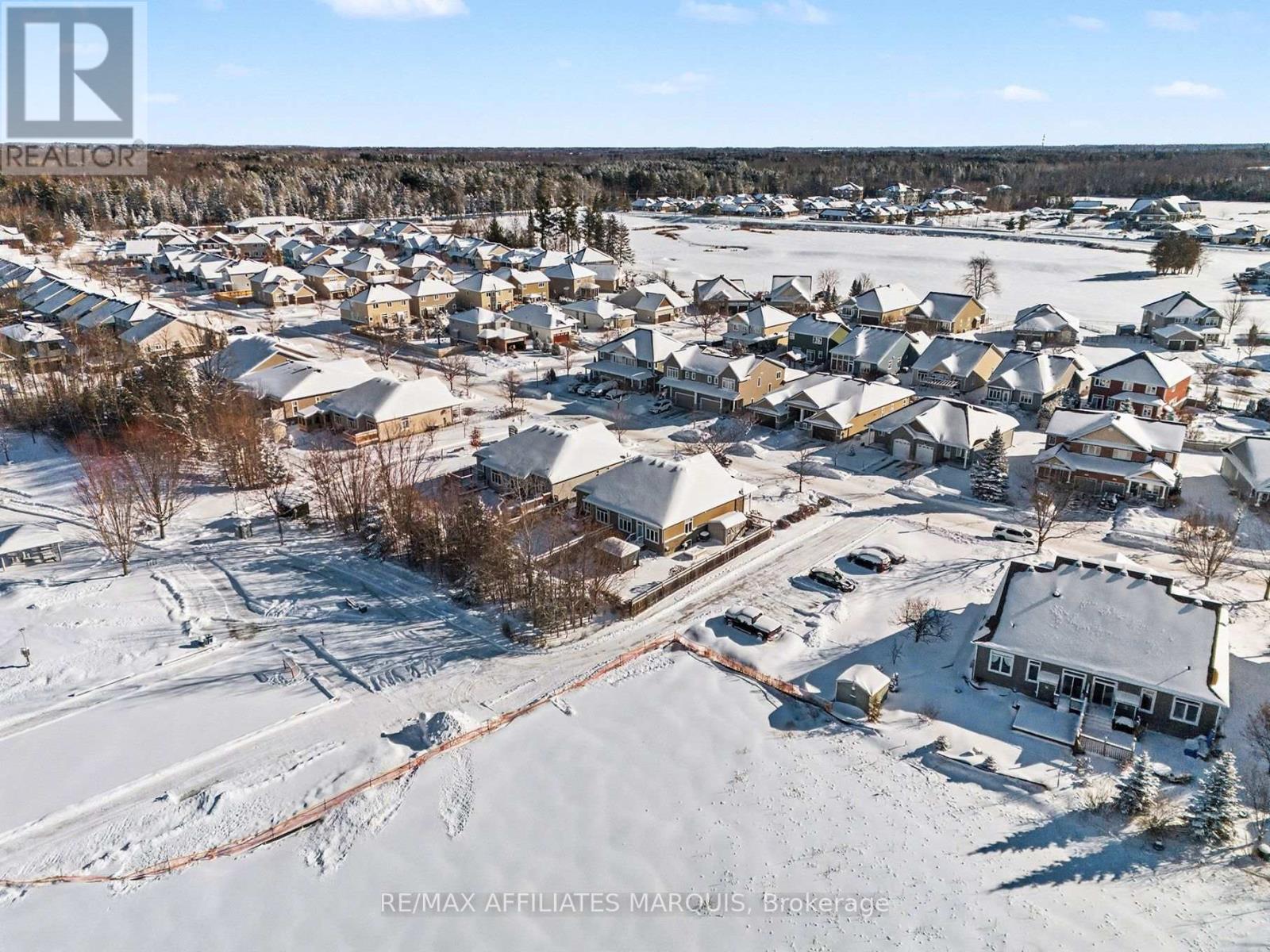 171 Royal Landing Gate