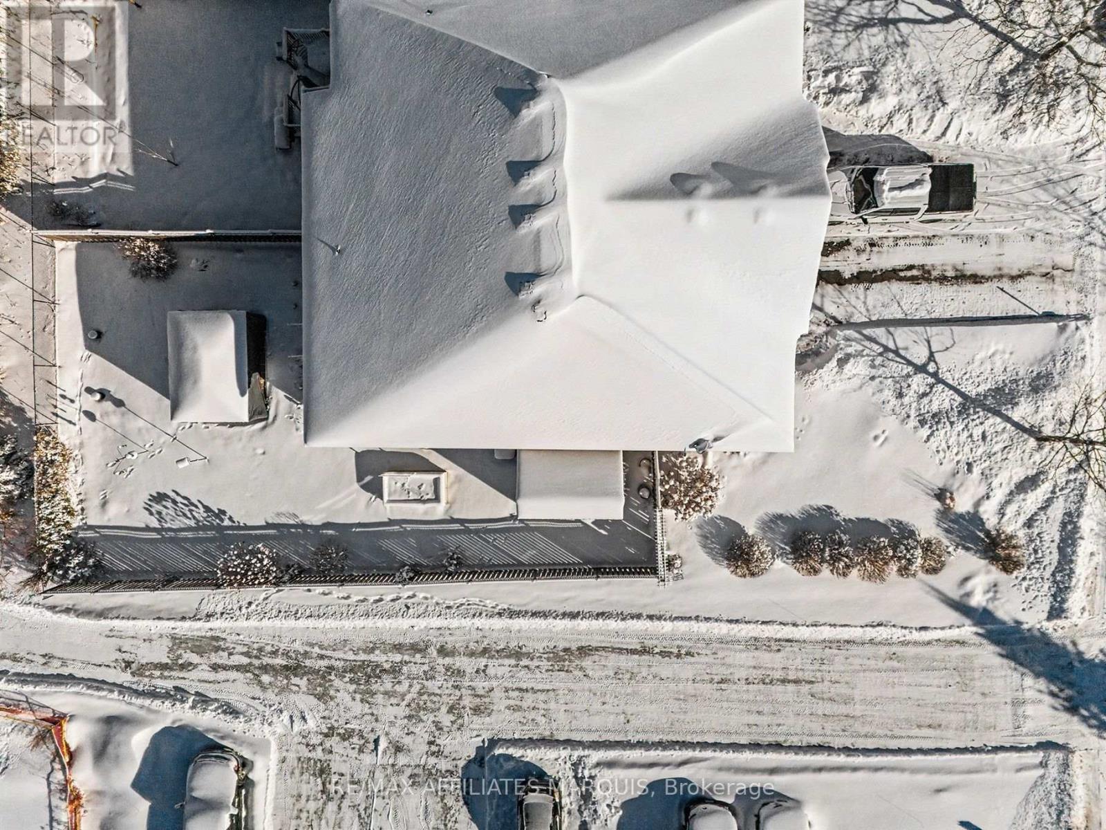 171 Royal Landing Gate