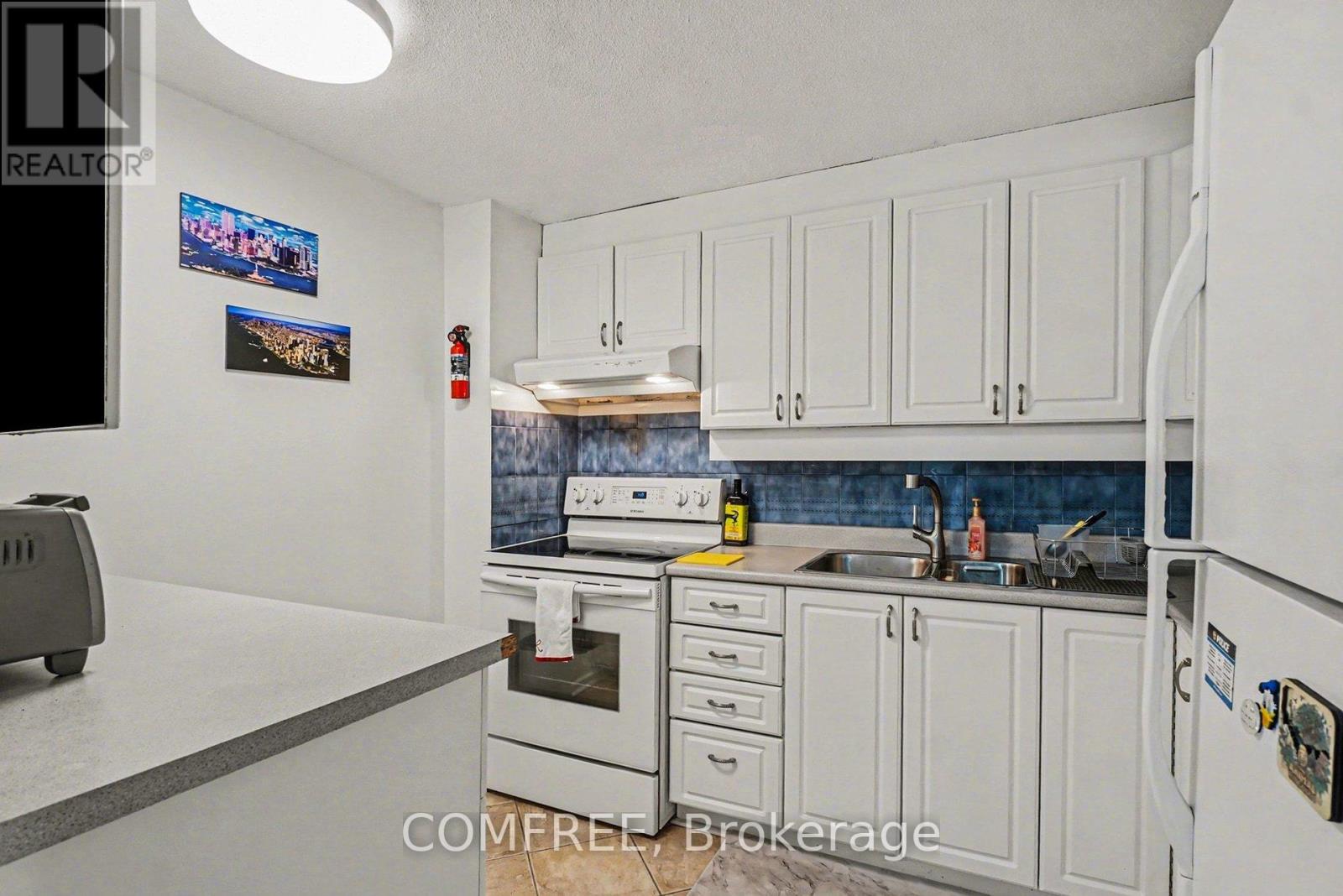 817 - 915 Elmsmere Road