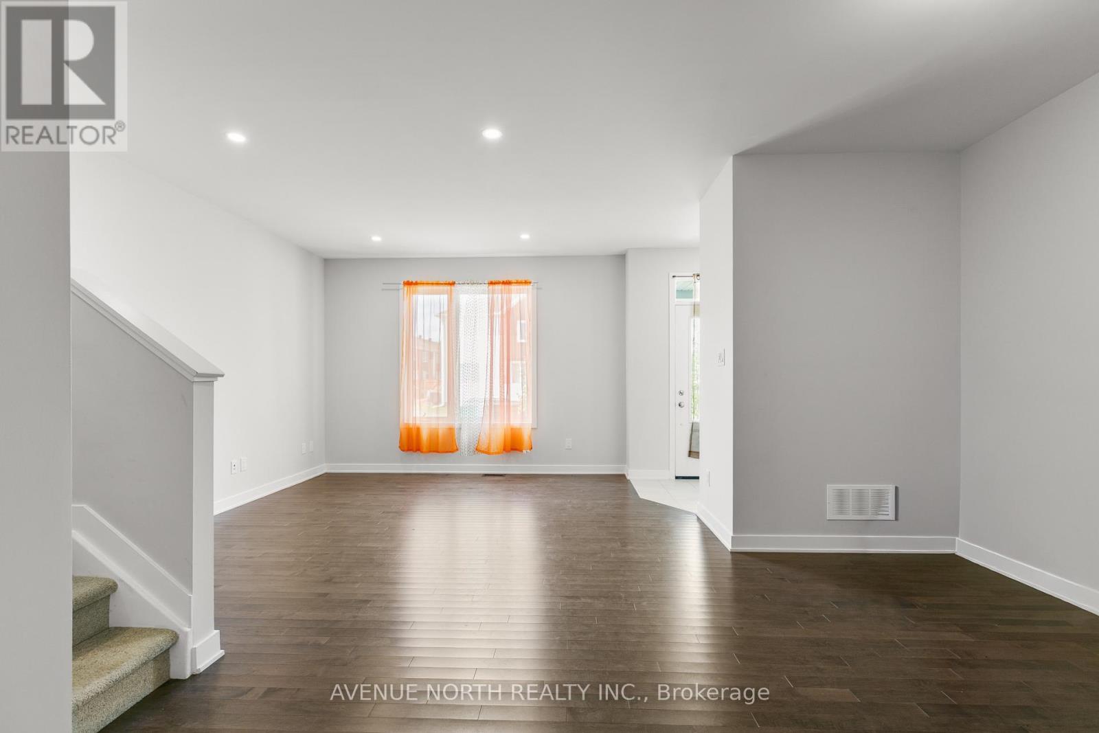 834 Bascule Place