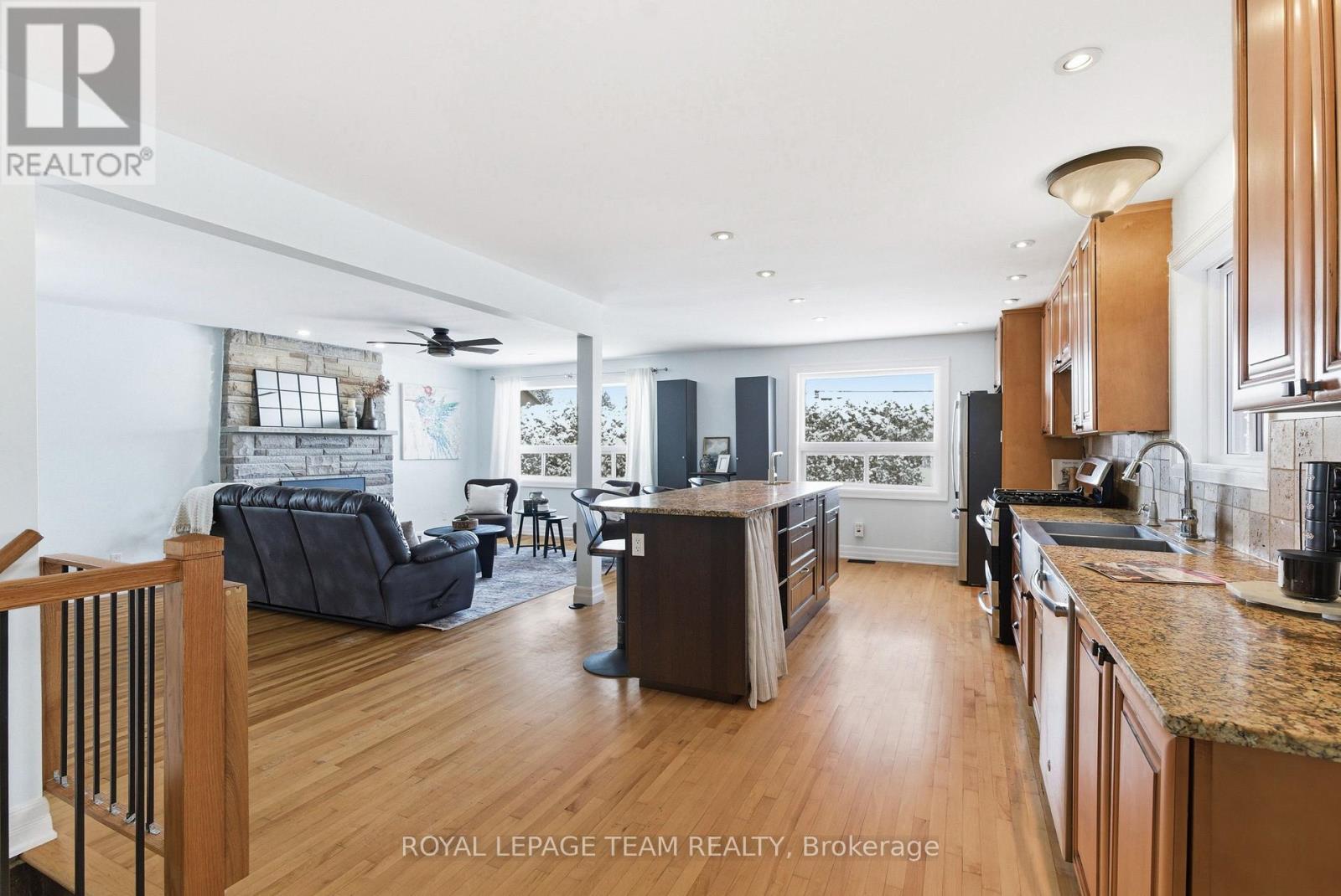 3246 Elizabeth Street