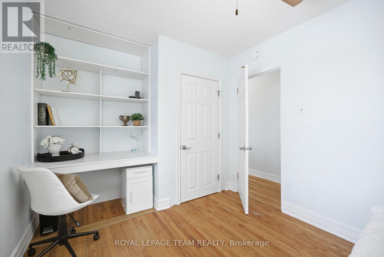 3246 Elizabeth Street