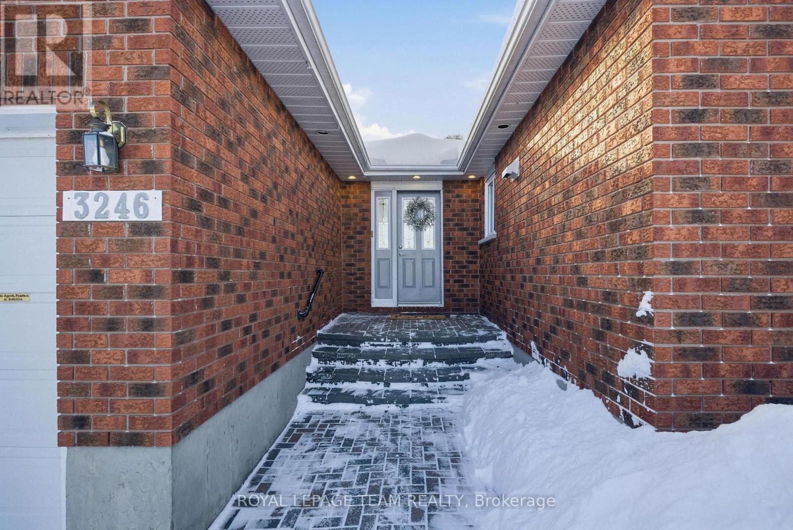 3246 Elizabeth Street