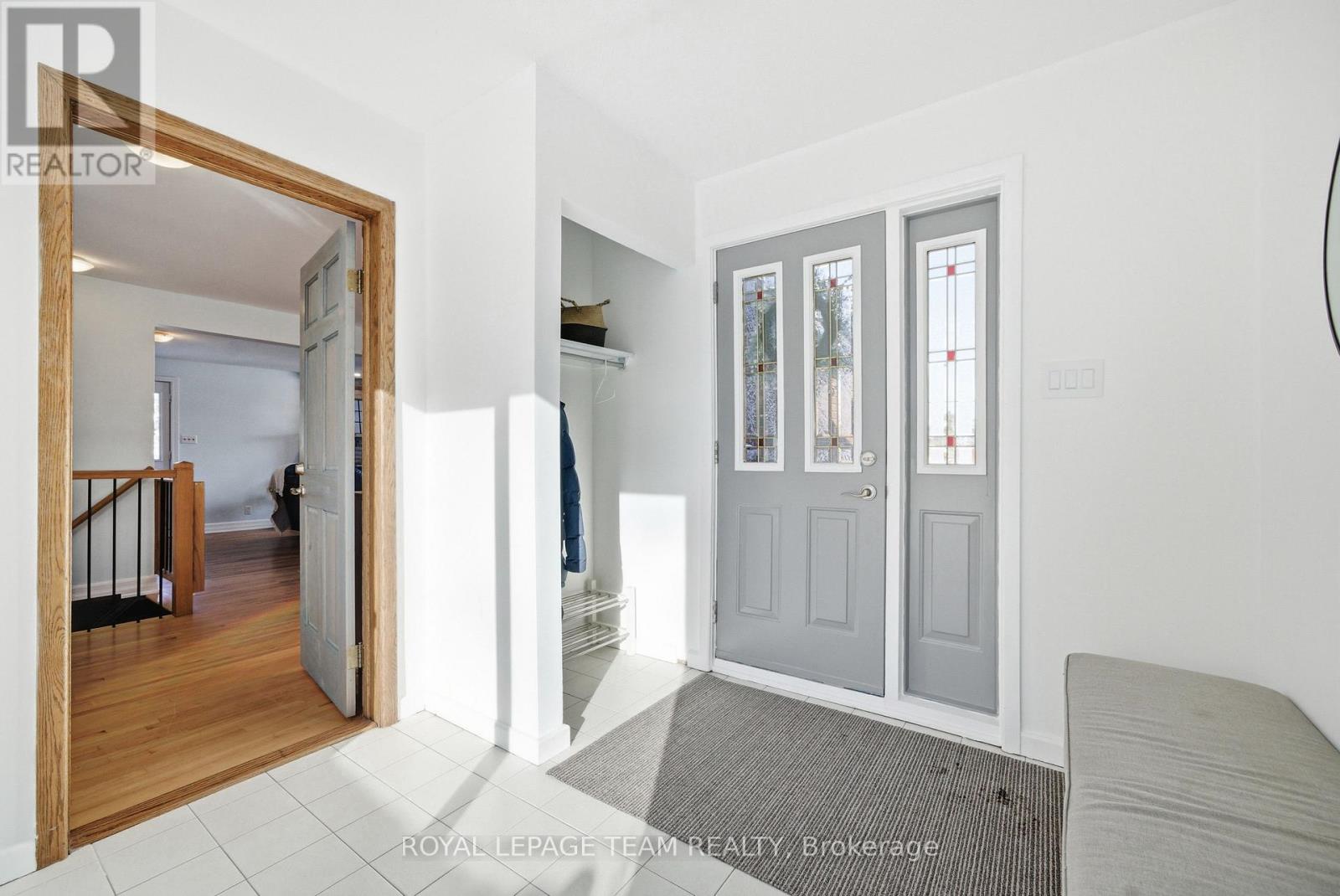 3246 Elizabeth Street