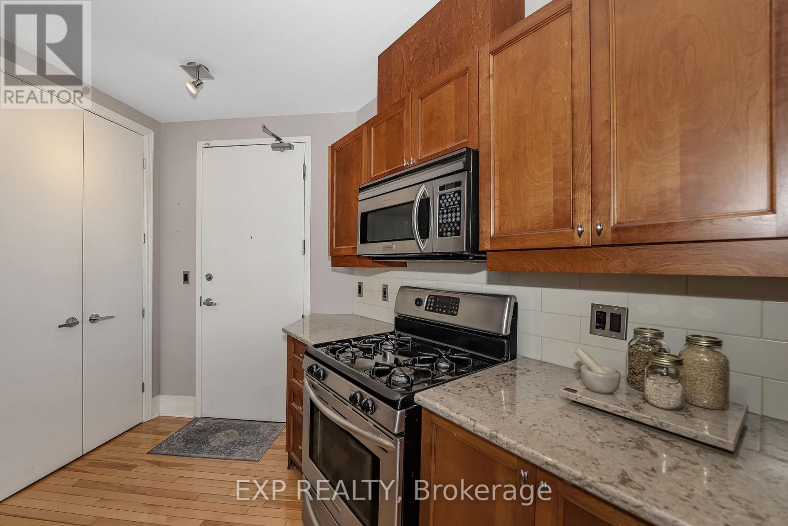 209 - 260 Besserer Street