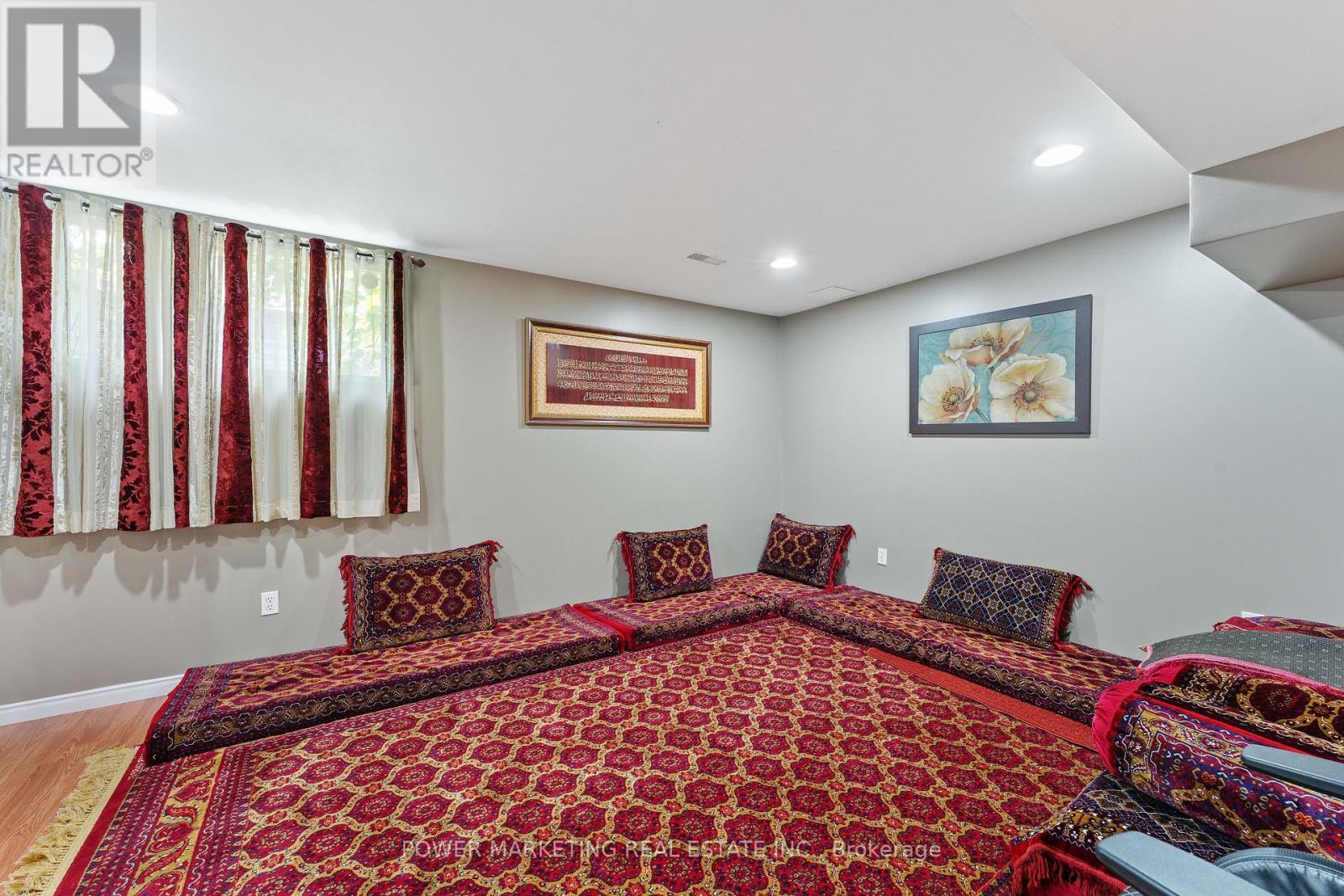 2316 Longwater Street