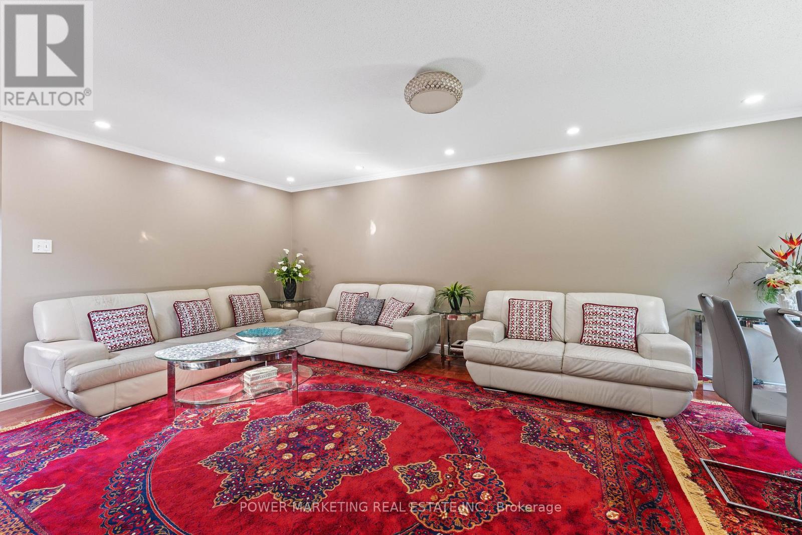 2316 Longwater Street