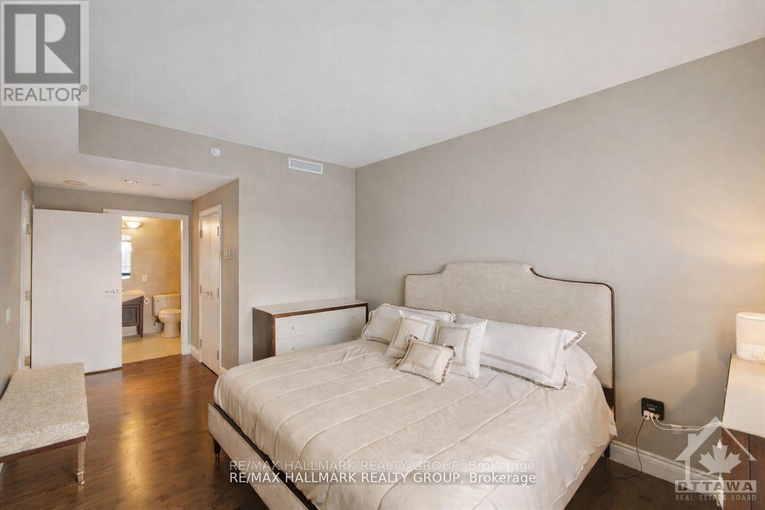 1301 - 90 George Street