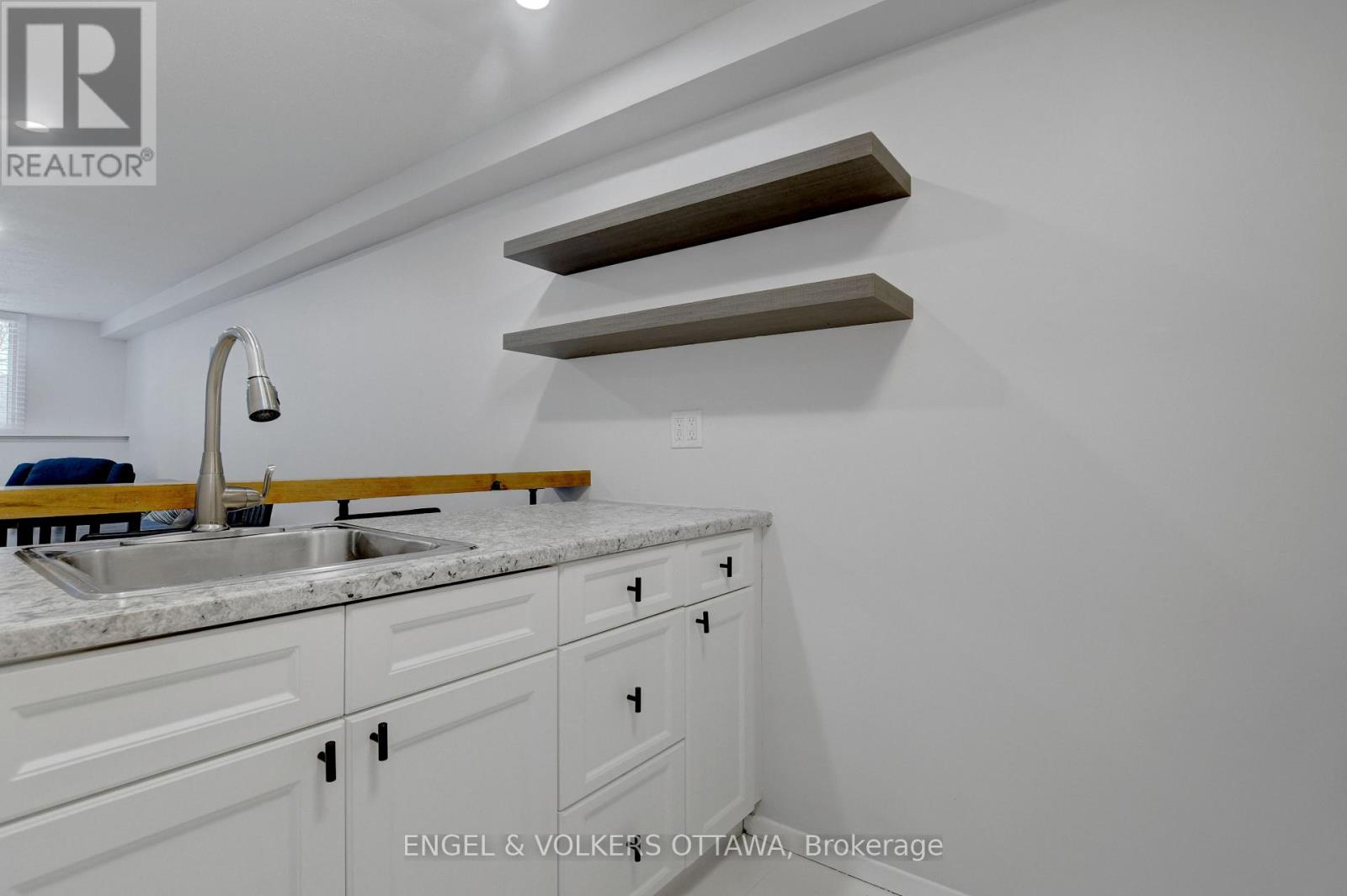 112 - 6532 Bilberry Drive