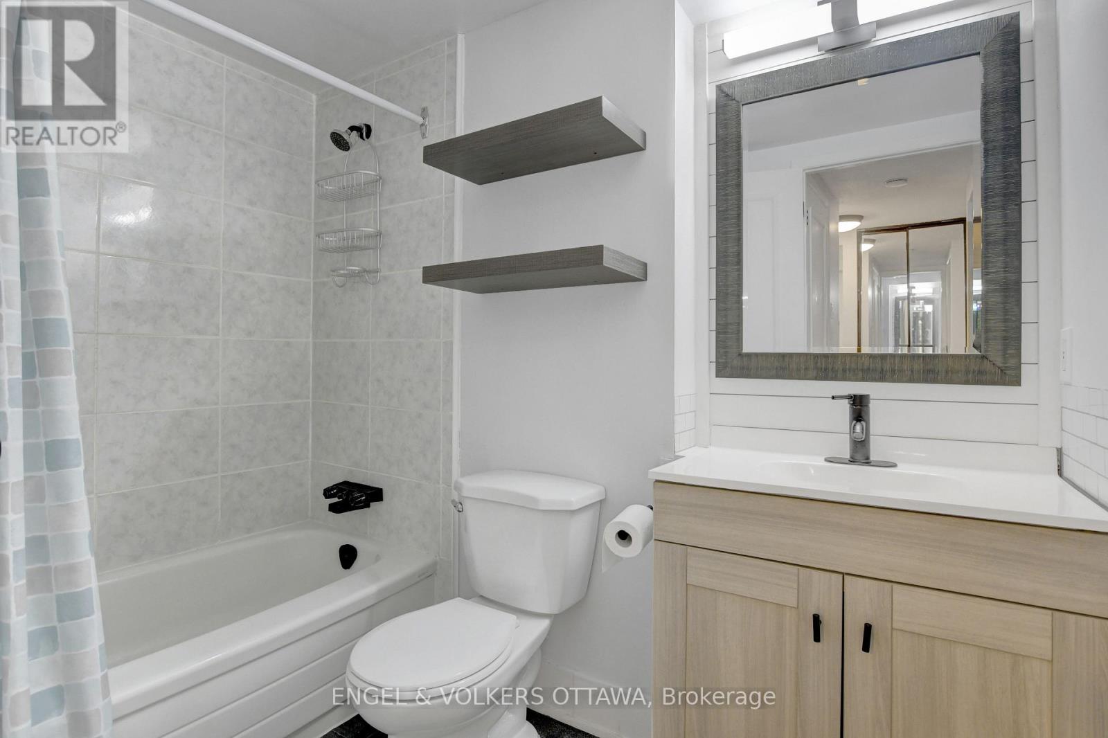 112 - 6532 Bilberry Drive