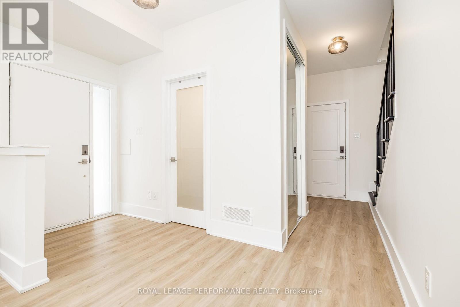 225 Makadewa Private W