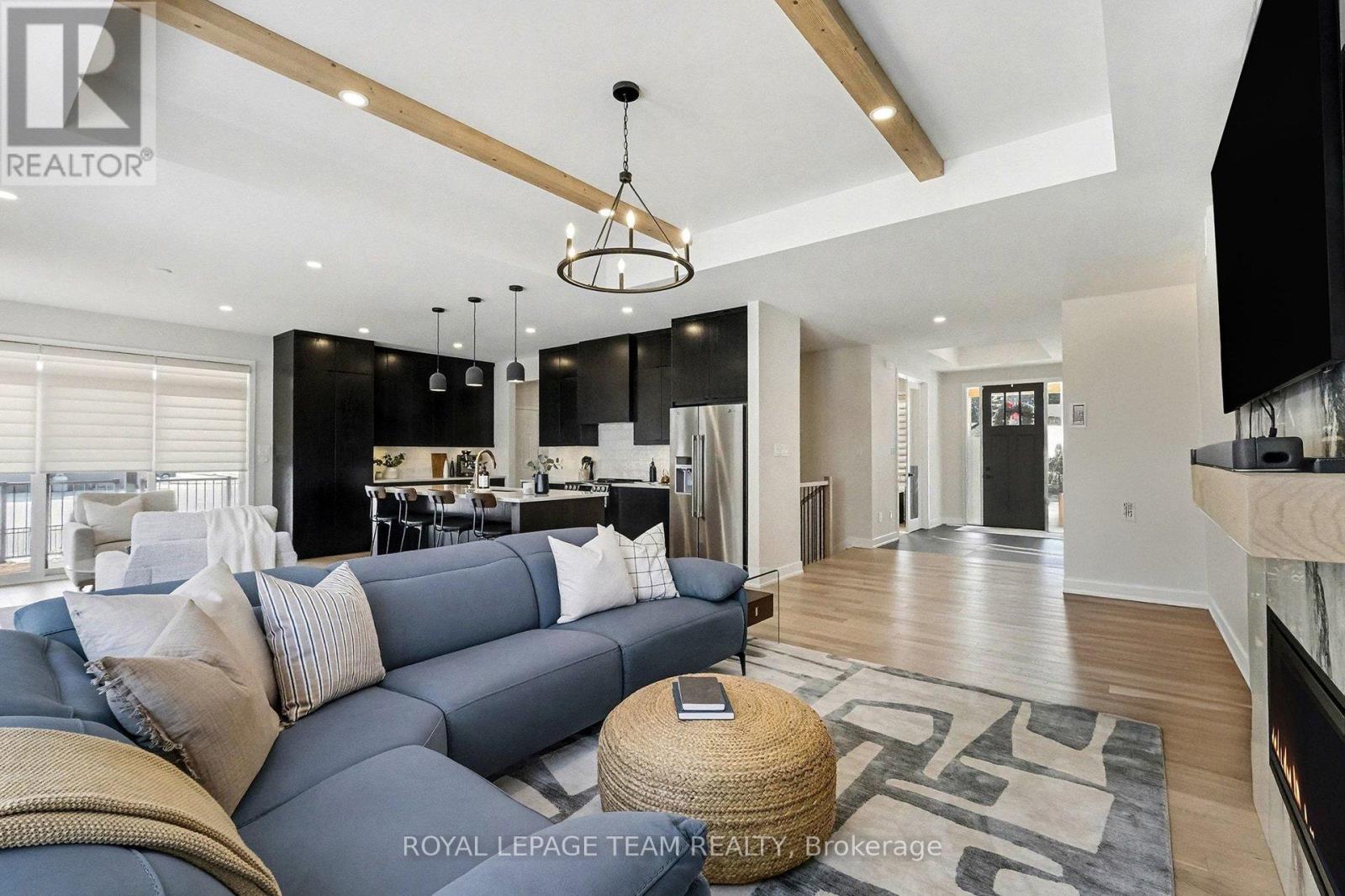 1685 Trizisky Street