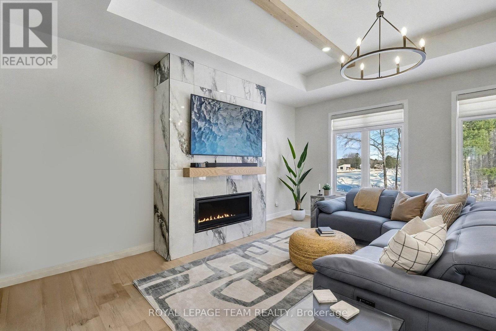 1685 Trizisky Street