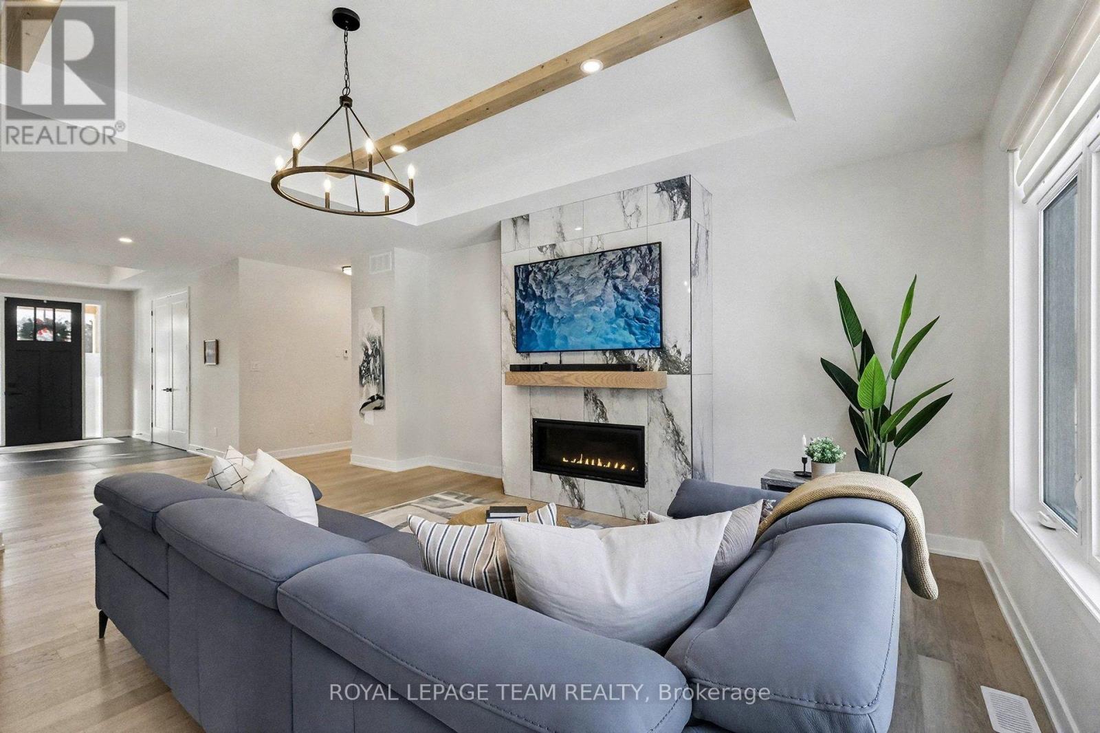 1685 Trizisky Street