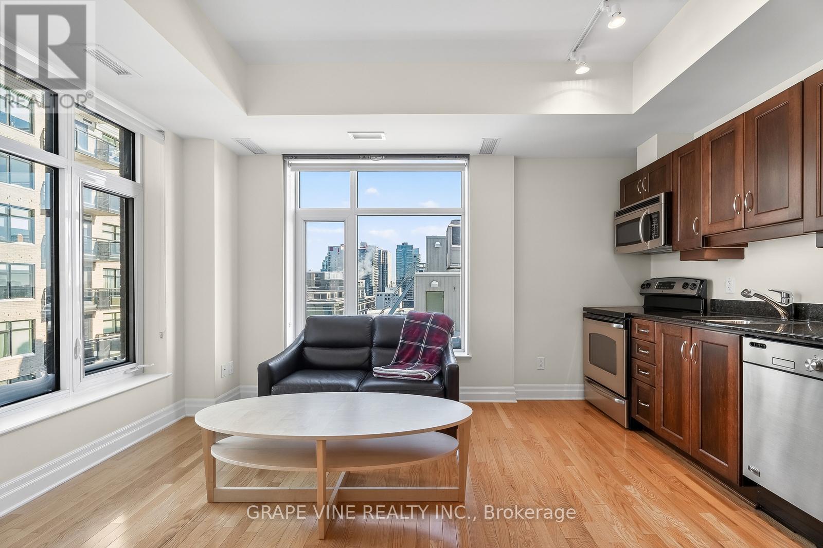 1405 - 245 Kent Street