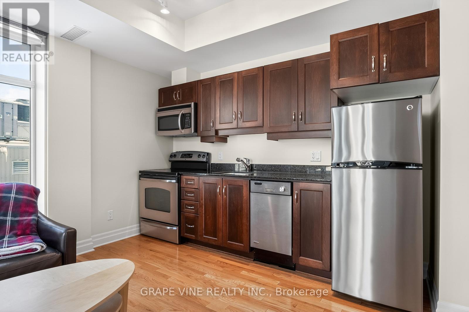 1405 - 245 Kent Street