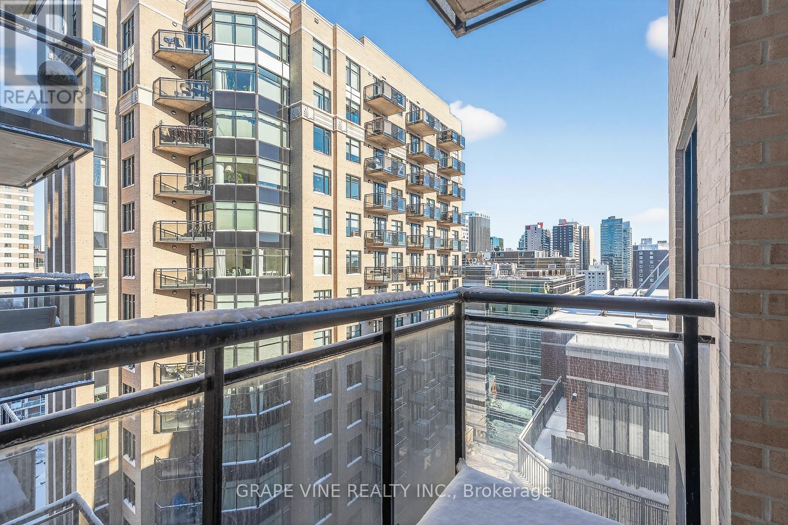 1405 - 245 Kent Street