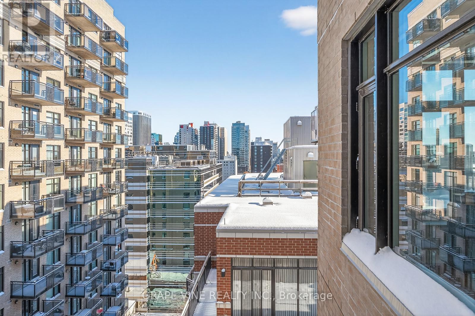 1405 - 245 Kent Street