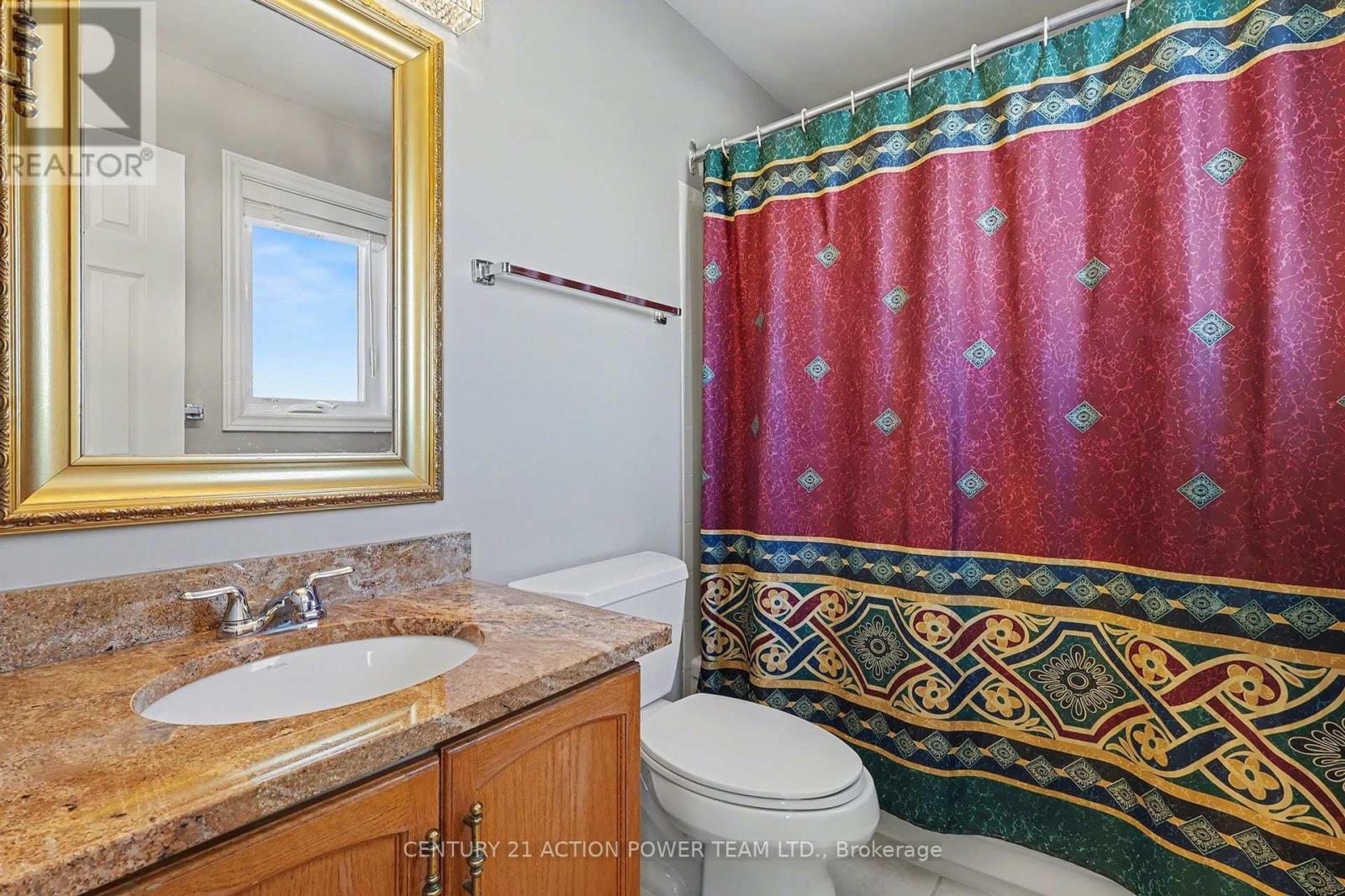 82 Burlington Crescent