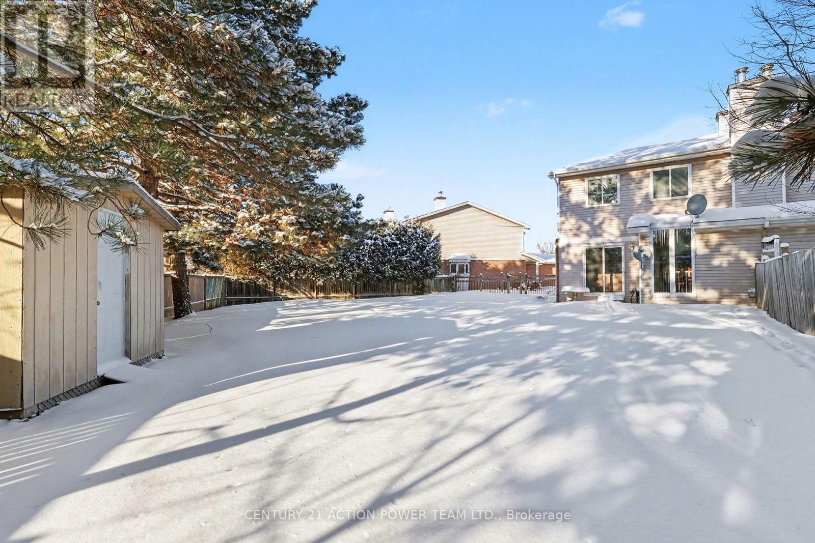 82 Burlington Crescent