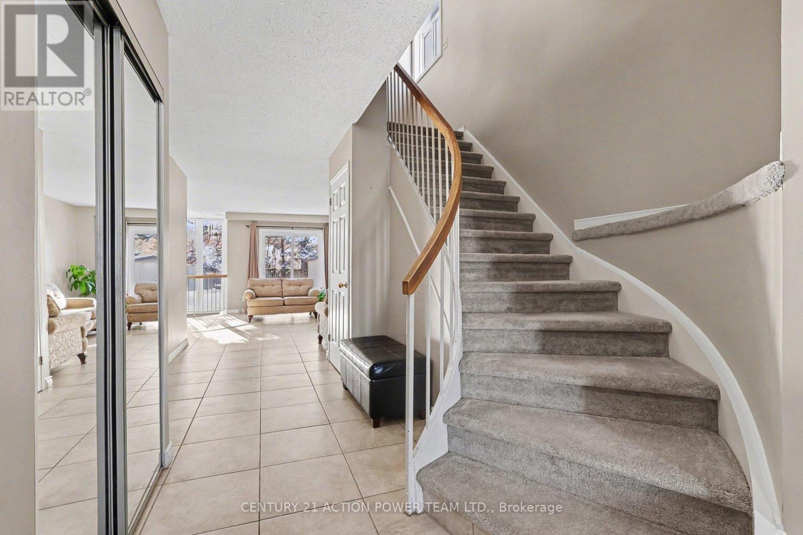 82 Burlington Crescent