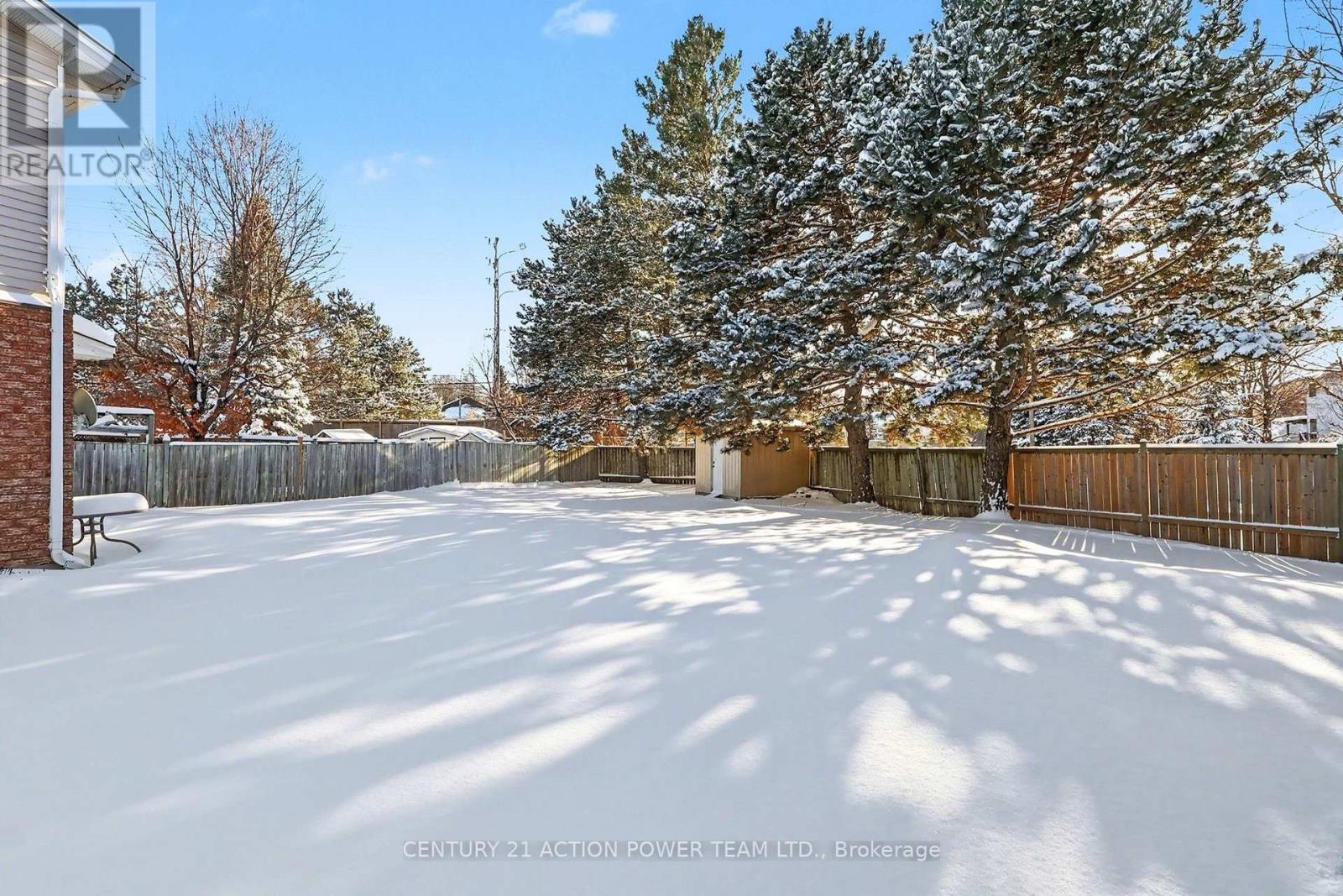 82 Burlington Crescent